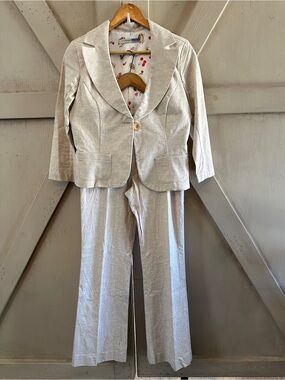 Necessary Objects Linen Blend Pant Suit Size M/6 Beige Oatmeal Blazer Trousers